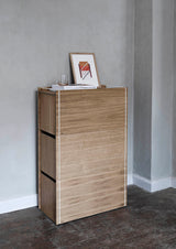 Hoiukast, tamm/valge