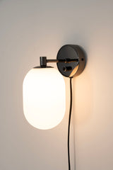 Noor wall lamp