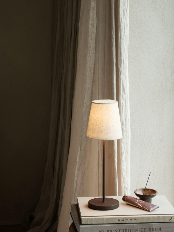 Portable table lamp indoors/outdoors