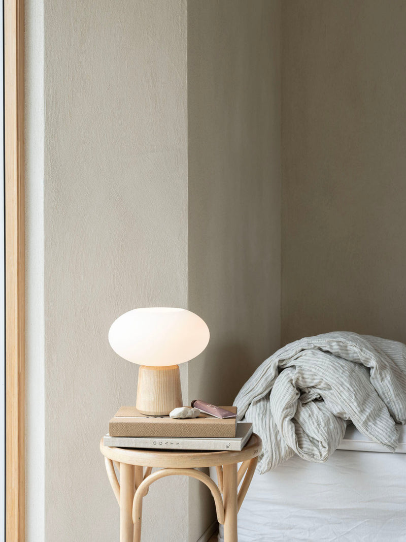 Table lamp Olivia, natural ash