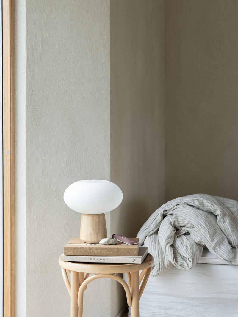 Table lamp Olivia, natural ash